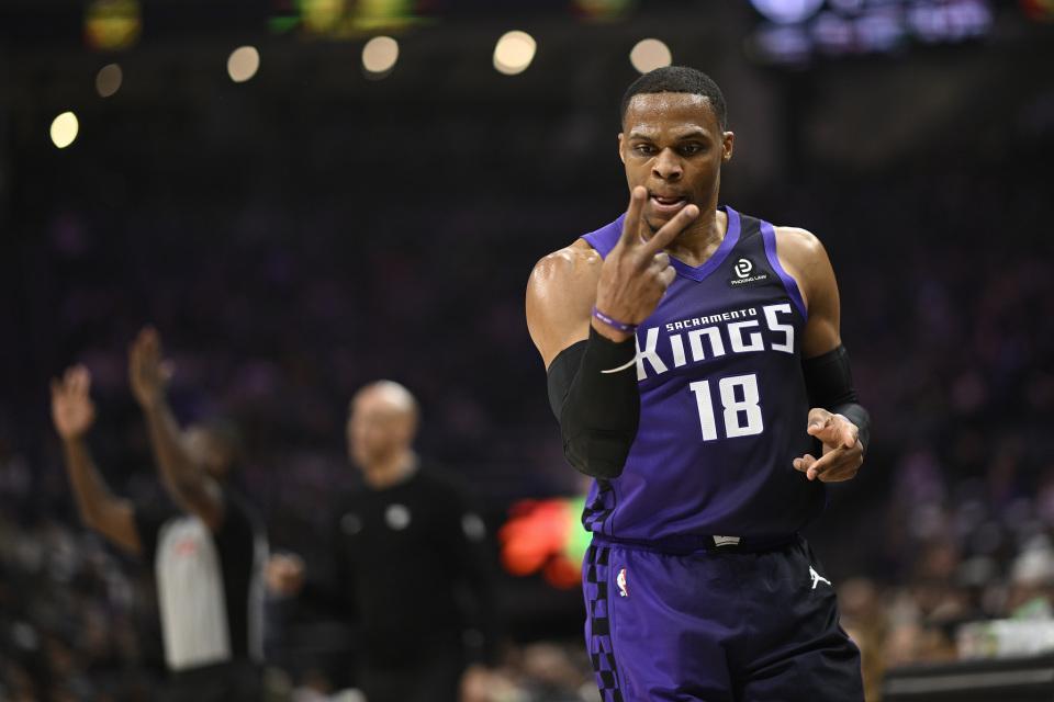 开云体育下载-轰26+6+6三分，威少暴揍老东家！继快船后又一倒数第一4连胜北伐