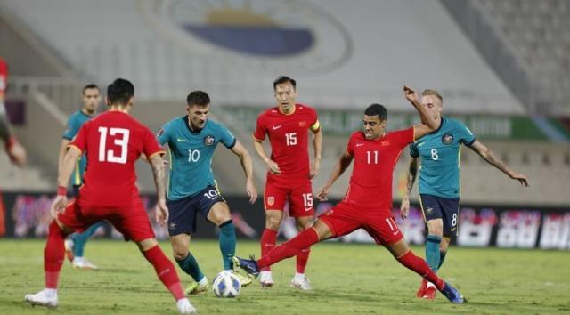 开云app-​马德兴：交了四场学费找到理想阵容 国足走上正轨